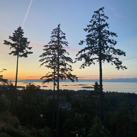 Winchelsea Views Hotel Lantzville Buitenkant foto